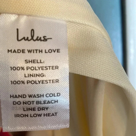 Lulus NWT pink short sleeve wrap dress- floral pattern - size medium - Picture 7 of 9